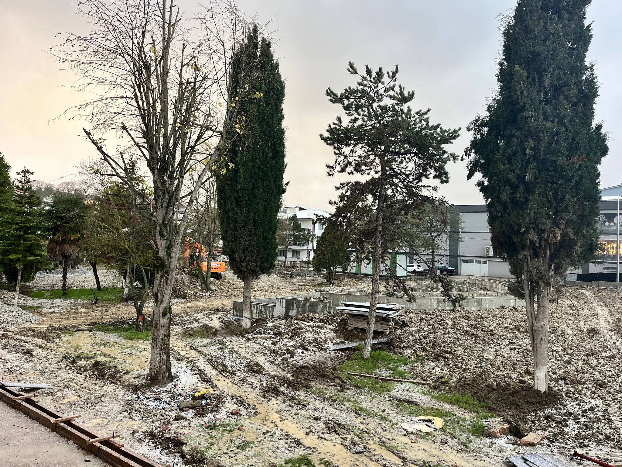 Kaynarca İlçesi Aziz Duran Parkı